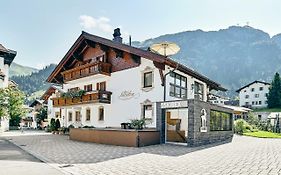 Hotel Garni Sursilva